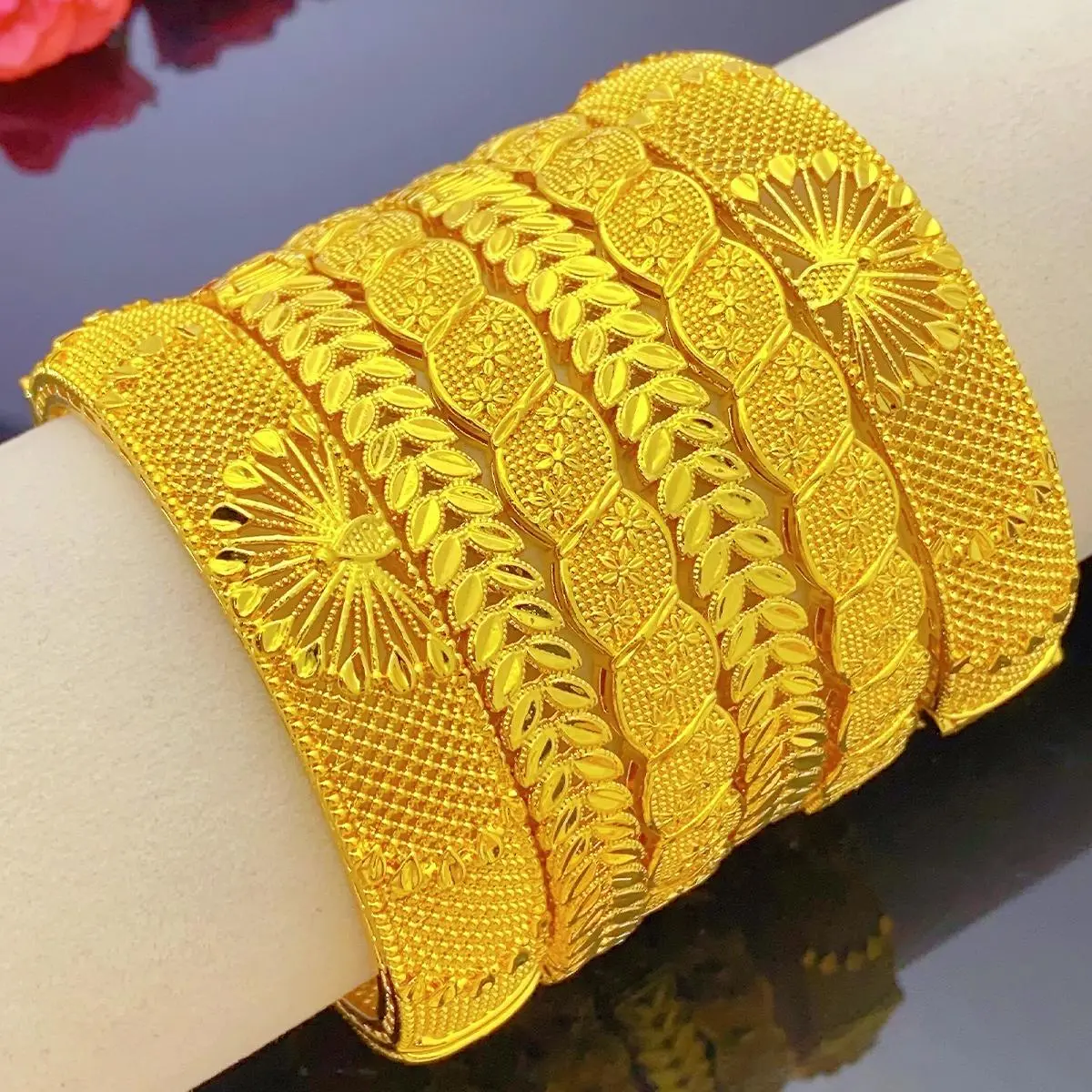 XUHUANG Women's 24k Gold Color Luxury Indian Bangles Bracelet, Daily & Wedding Arabic Party Charm Jewelry, Dubai-Style Costume Accessory Gift