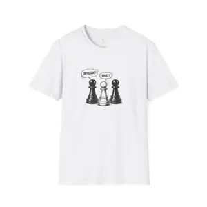 Funny En Passant Chess Shirt | “What?” Pawn Meme T-Shirt | Chess Humor Tee | Funny Chess Player Gift | Chess Meme Graphic Shirt