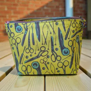 Scissor Print Sock Project Bag – Sewing Theme Knitting Bag – Zipper WIP Bag for Knitters