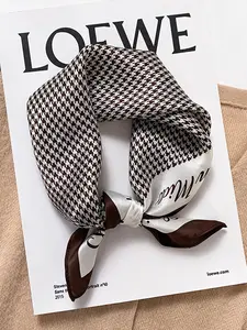 Simple Casual Quilted Print Scarf, Versatile Silk Shawl for Outdoor Travel Dating, Multi-Use Fashion Accessory