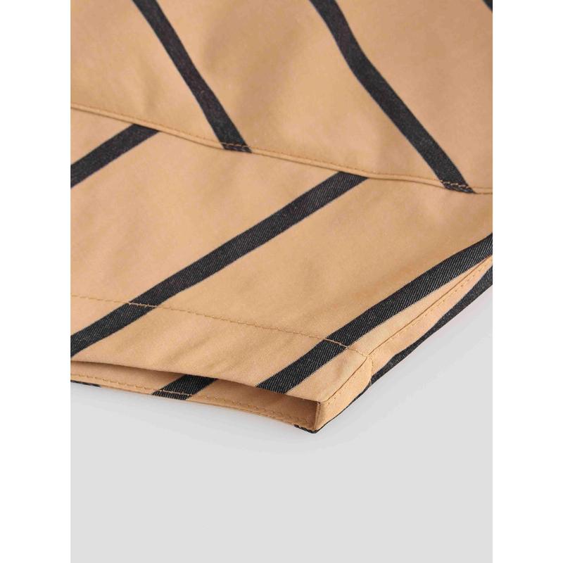 Rounded Hem Button Down Shirt-Tan/Black