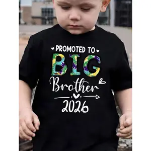 Boys' Summer Short Sleeve T-Shirt - "Promoted to Big Brother" Graphic Print, Vibrant Yellow Casual Round Neck Tee with Colorful Lettering & Heart Design, Lightweight Breathable Fabric for Outdoor Play, Big Brother Announcement, Playful Kids Clothing