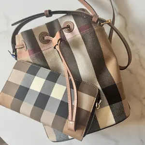 Pre-owned BURBERRY FINAL SALE Crossbody Bags BRAND NEW House Check Drawstring Crossbody and Wallet Bundle