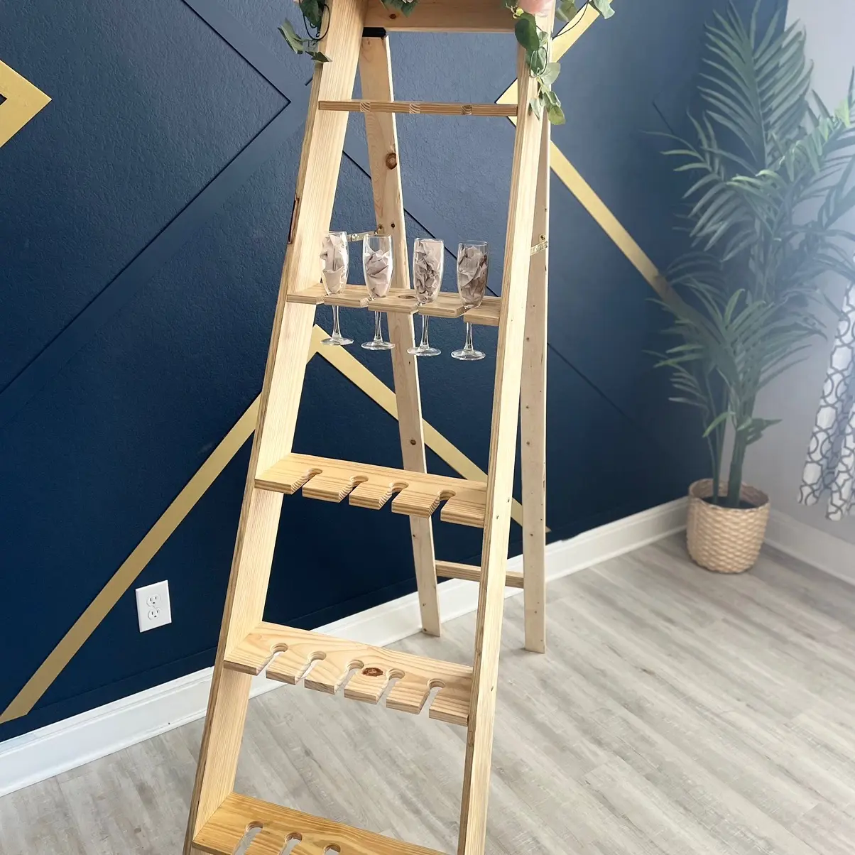 Champagne ladder