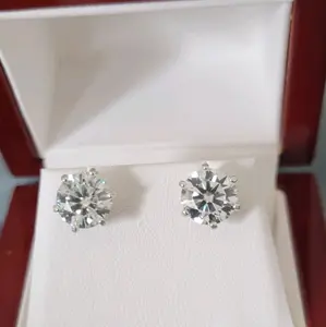 New 4ct Certified Moissanite stud earrings