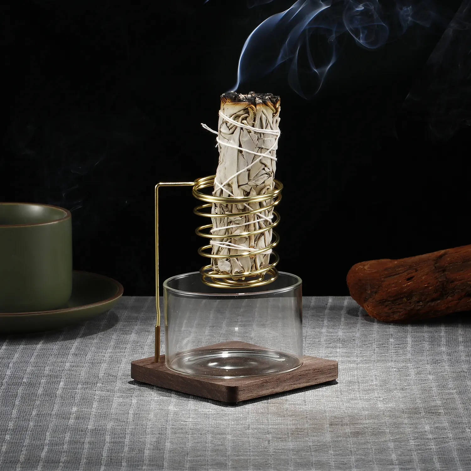 Metal Palo Santo Burner Stand with Glass Ashtray, Meditation Sage Incense Holder, Essential Aromatherapy Oil Diffuser, Home Decor, Aroma, Scented Home Fragrance, Room Scents, Home Fragrance Products