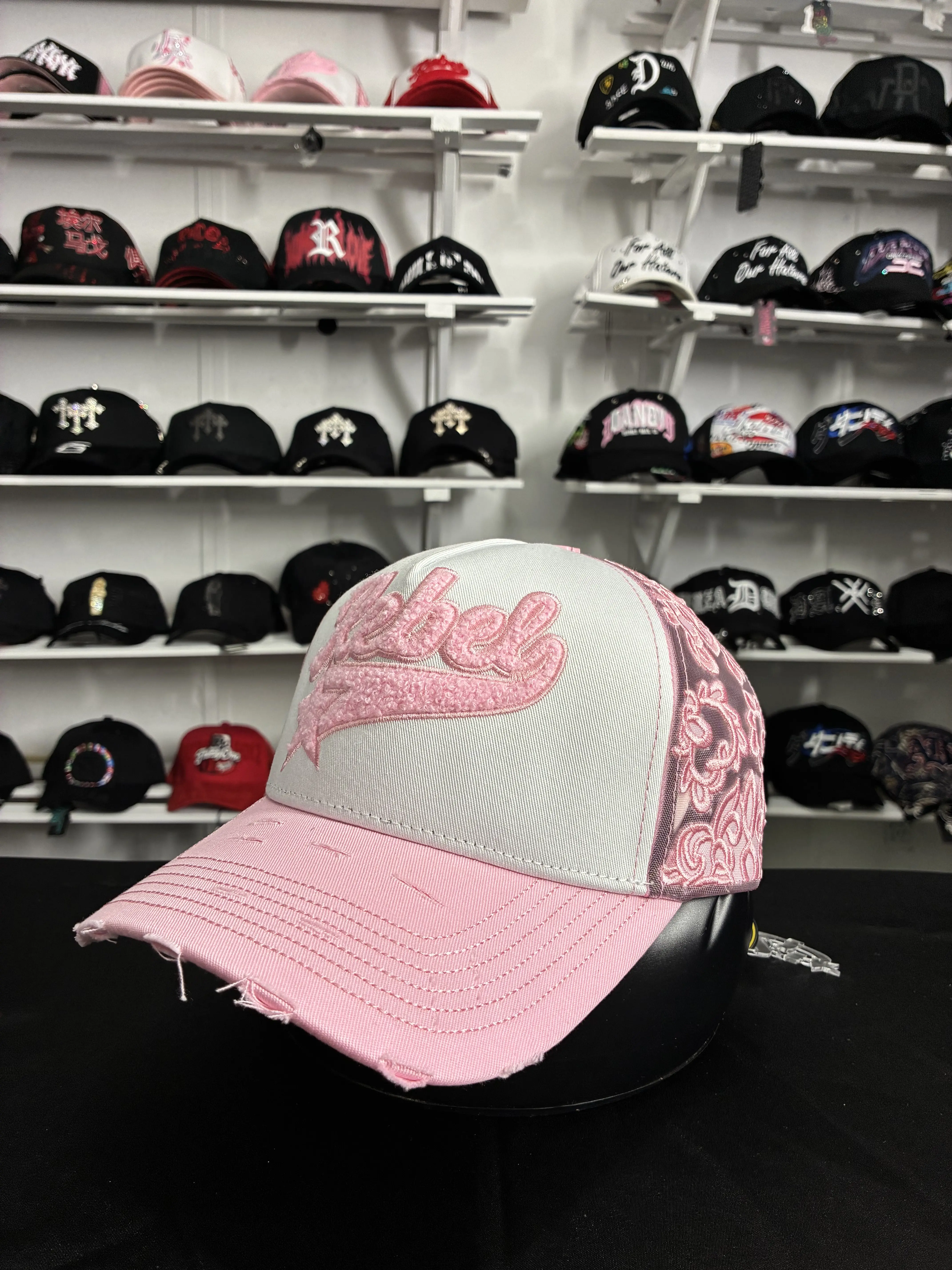 Revel Hats Just Lies pink