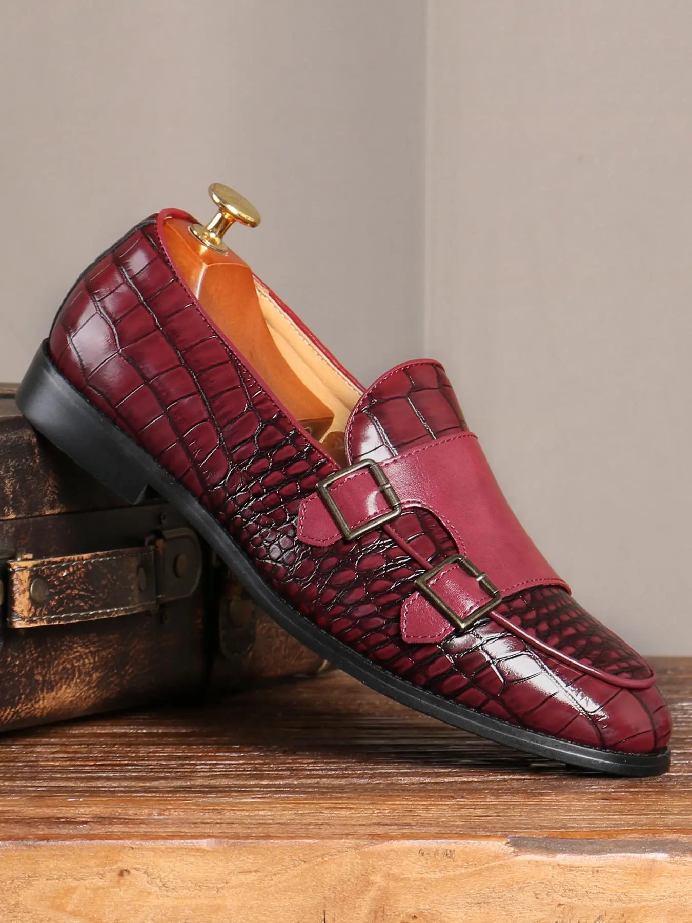 Men's Fashionable Crocodile Embossed Slip on Classic Pointed Toe Dress Shoes, Casual Comfortable Loafers for Daily Wear, Business Formal Shoes for Men, Footwear, Office Work Footwear