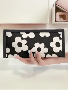 Cartoon Floral Pattern Triangle Pencil Case, Portable Multi-Functional Stationery Storage Bag, Zipper Design, Unisex, All Seasons