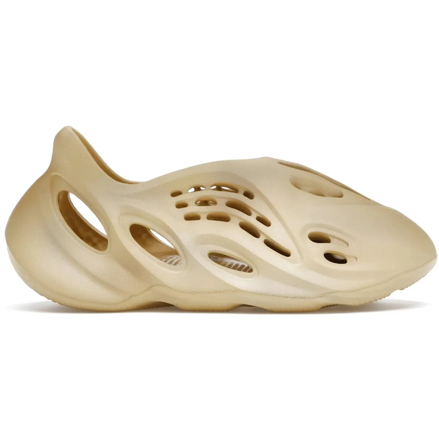 1154079 adidas Yeezy Foam RNR Desert Sand