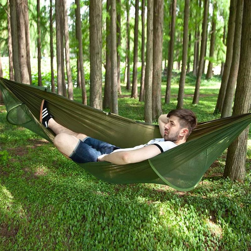 Portable outdoor camping hammock (9x5 feet): Comes with mosquito nets, supports automatic construction, and can be used as an outdoor shelter, suitable for family hiking, picnicking, backpacking, garden relaxation, and exploration