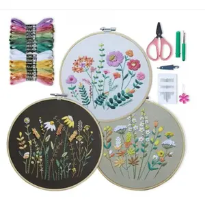 3-piece Beginner's Floral Embroidery Kit, Including Patterned Fabric, Embroidery Loops, Colored Threads, Tools and Instructions, Thanksgiving and Christmas Gifts