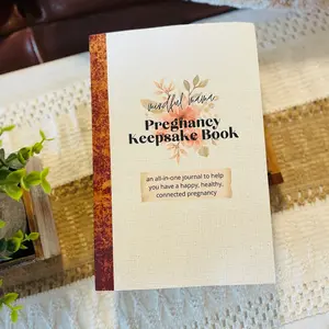 Pregnancy Tracker & Guided Journal: For A Healthy, Happy, Mindful Pregnancy *All-in-One* pregnancy keepsake book