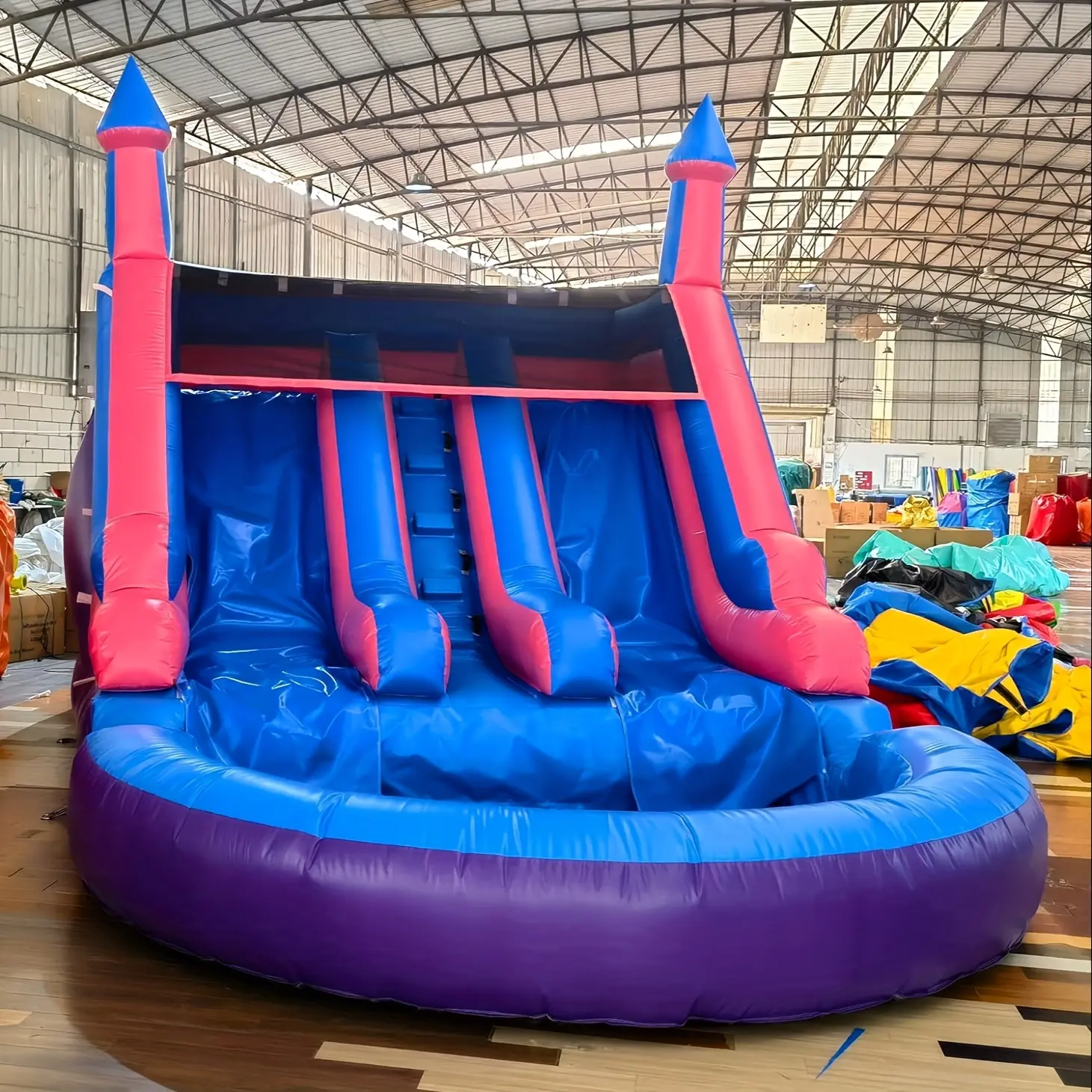 Large Inflatable Pool, Inflatable Water Slide for Adults, Water Park Slide with Spray Hose, 100% PVC Commercial Grade Bounce House Outdoor Summer Fun for Family (Purple And Blue)