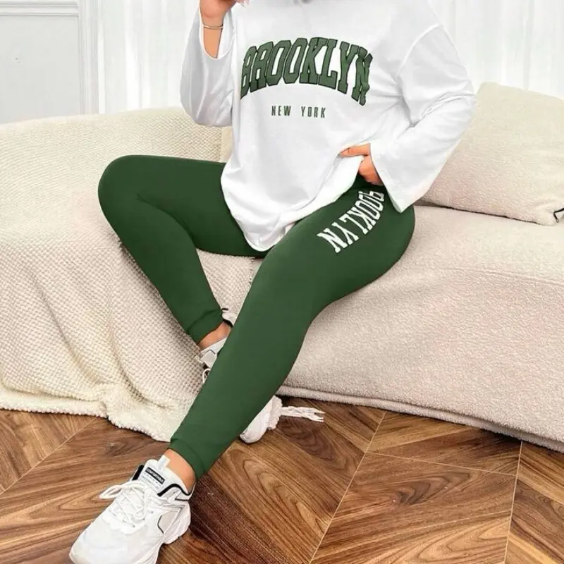 SHEIN EZwear Women's Plus Size Brooklyn New York Letter Print Round Neck T-Shirt & Green Leggings Set Everyday Matching