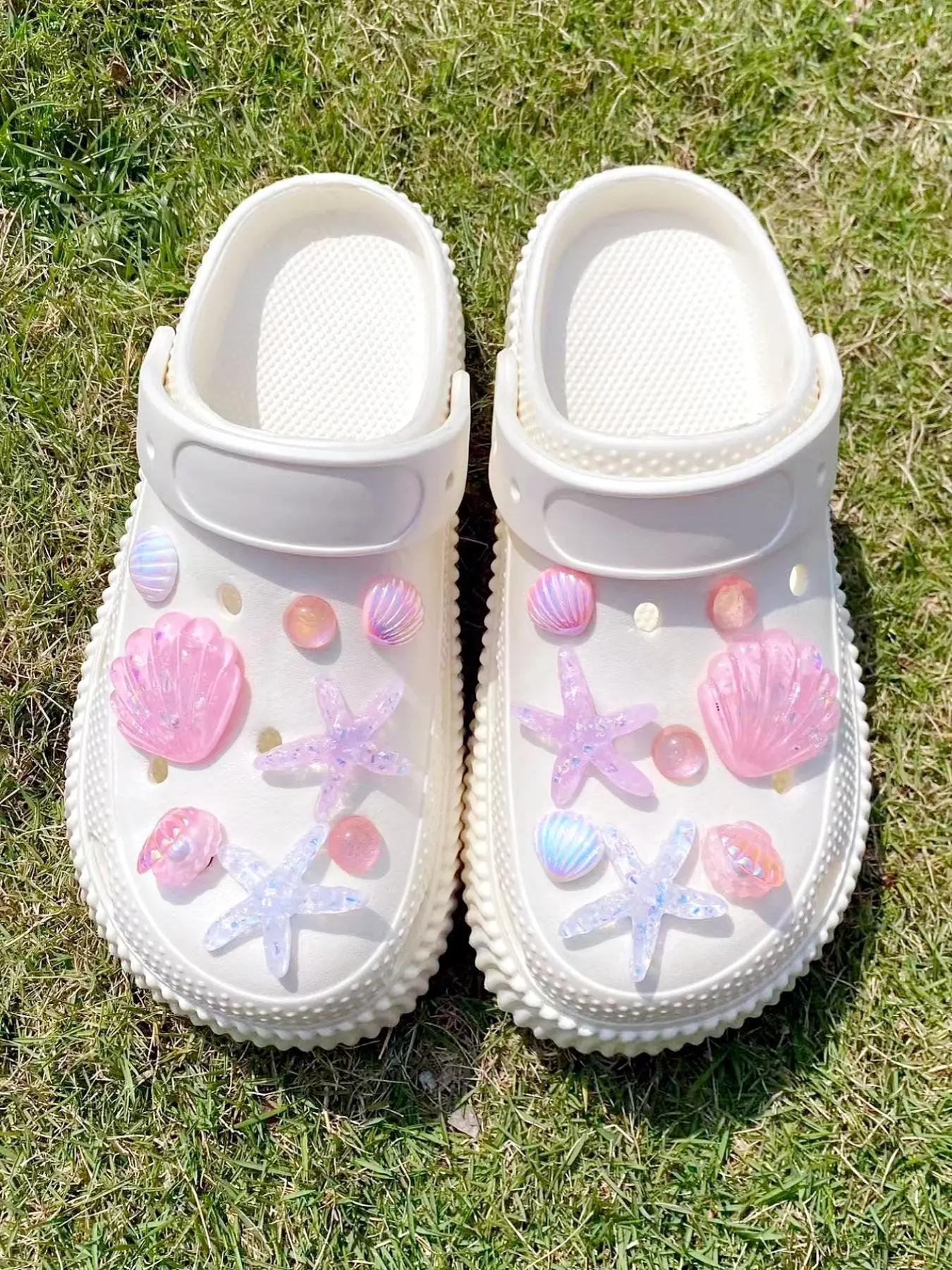 16 Piece Beach Starfish Shell Pearl Set, Decorative Seashells for Footwear Decoration, Nautical Themed Accessories, Perfect for Coastal Décor
