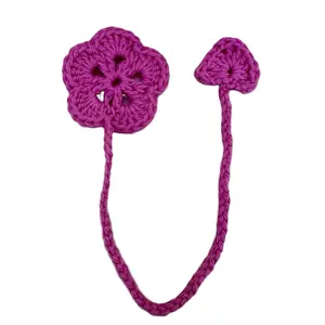 Flower Heart Crochet Bookmark - Crochet Bookmark with Heart Design, Ideal for Book Lovers