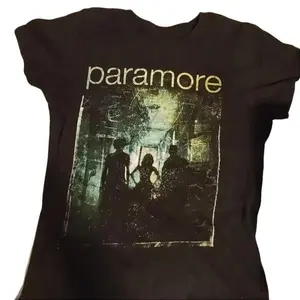 Paramore Tee, Y2k Clothes, Women 2000s Tops Star Girl Y2k Kitty, Goth Emo 90s Clothes Vintage Women's Tee, 90s Gothic Grunge Tee, Summer Outfit