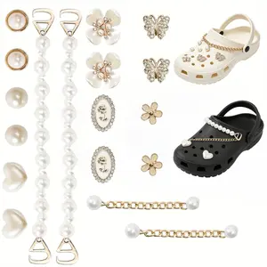 18Pcs Bling Shoe Charms, Gold Rhinestone Butterfly Flower Jewelry Shoes Accessories, Pearl Chain Shoe Charms for Women, Luxury Clog Shoes Charms for Party Favor, Birthday Present, Holiday Gift for Her