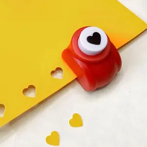 Random Color Mini Embossing Machine, Creative Portable DIY Craft Tool, Paper Cutting Children Education Toy, Small Flower Press Machine, Handheld
