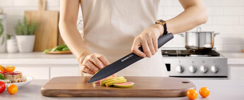 Astercook Kitchen Knife Set with Block, 17 PCS High Carbon Stainless Steel Sharp Serrated Steak Knives Set, Chef Knives, Bread Knife, knives  set