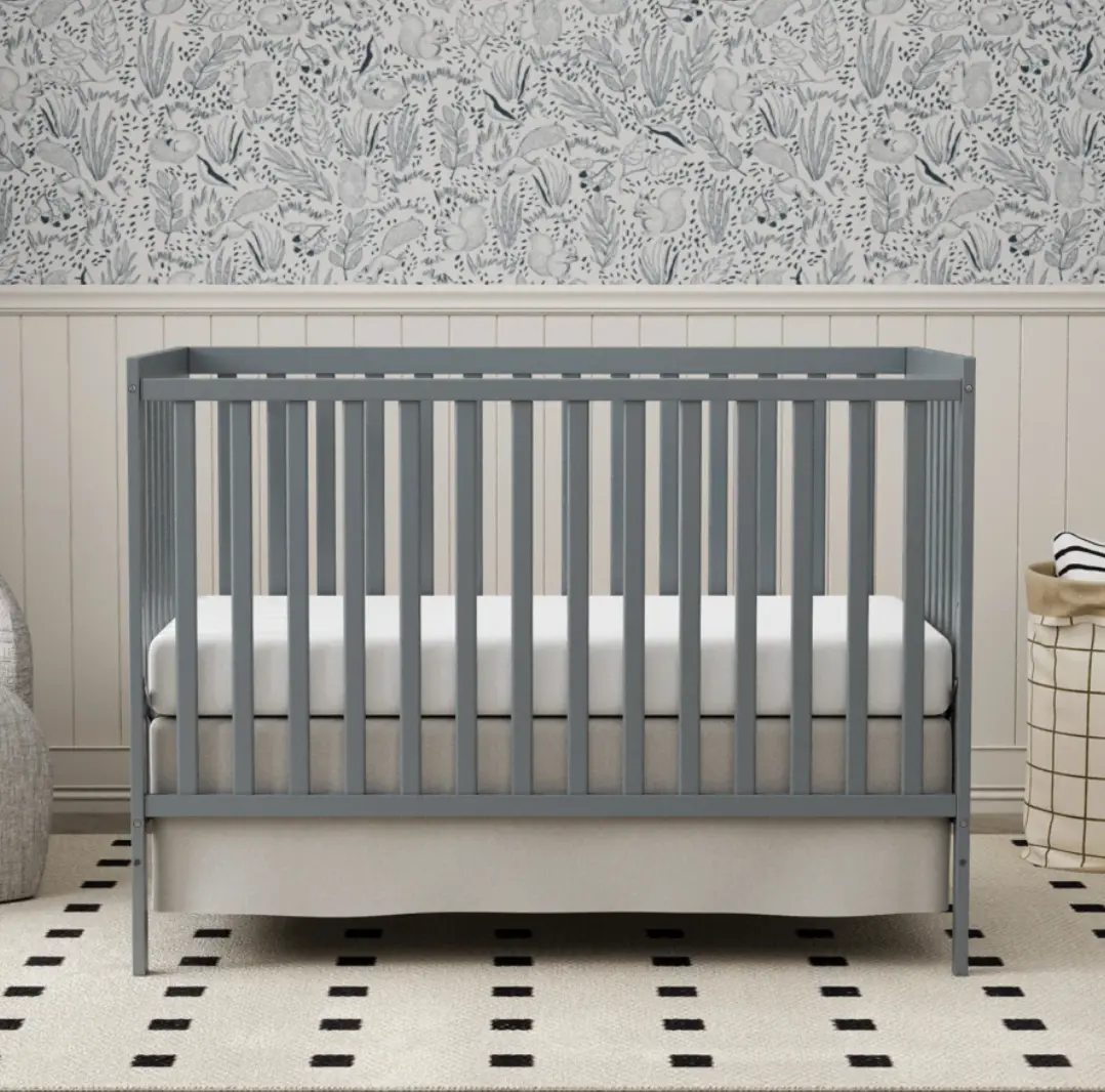 5-in-1 Convertible Baby Crib - Full-Size Natural Pinewood Toddler Bed, Small Space-Friendly Nursery Furniture for Newborns