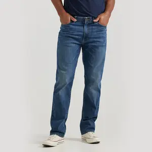 Men's Extreme Motion MVP straight-leg jeans, comfortable and stylish.