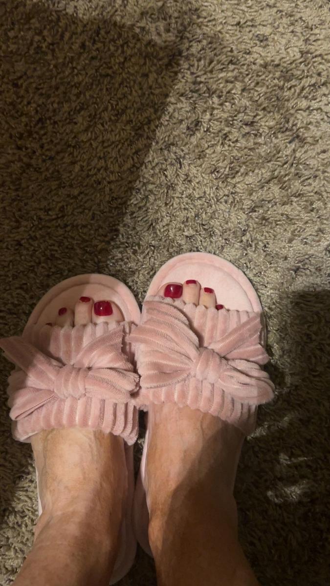 Item: pink, US 8.5-9