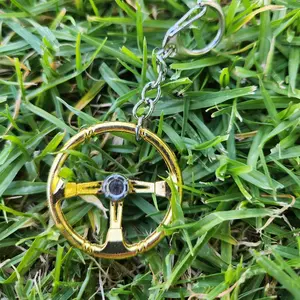 JDM Steering Wheel Keychain - Gold-Tone Design with Chain Attachment for Easy Carrying