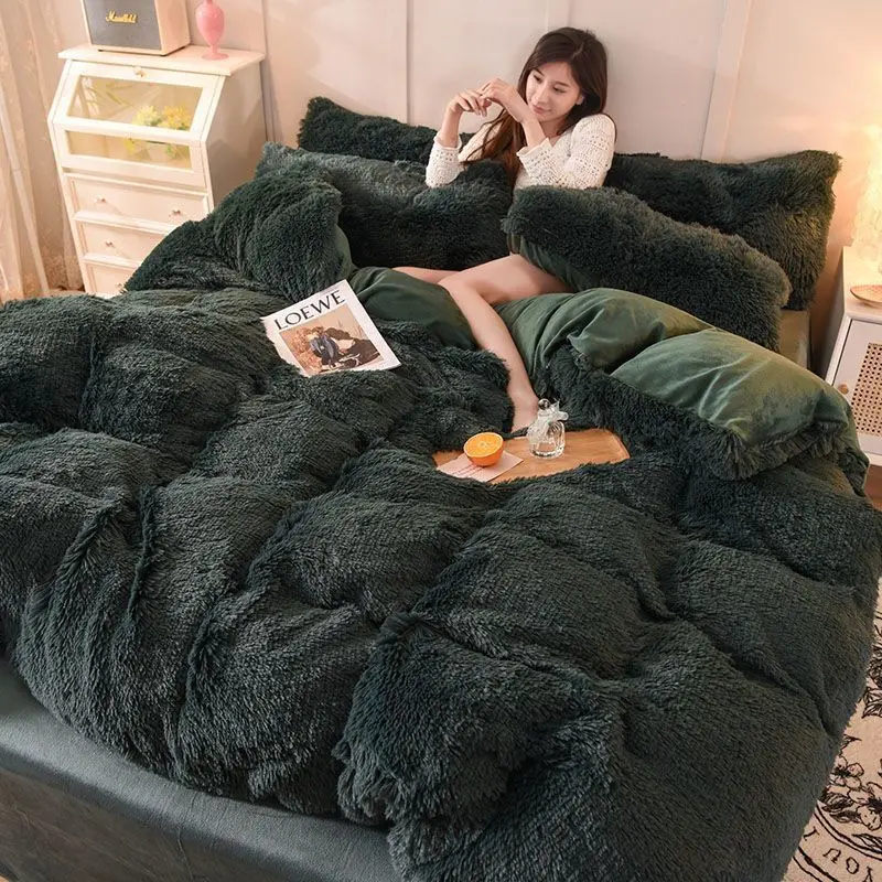 Dark Green   Exquisite Craftsmanship