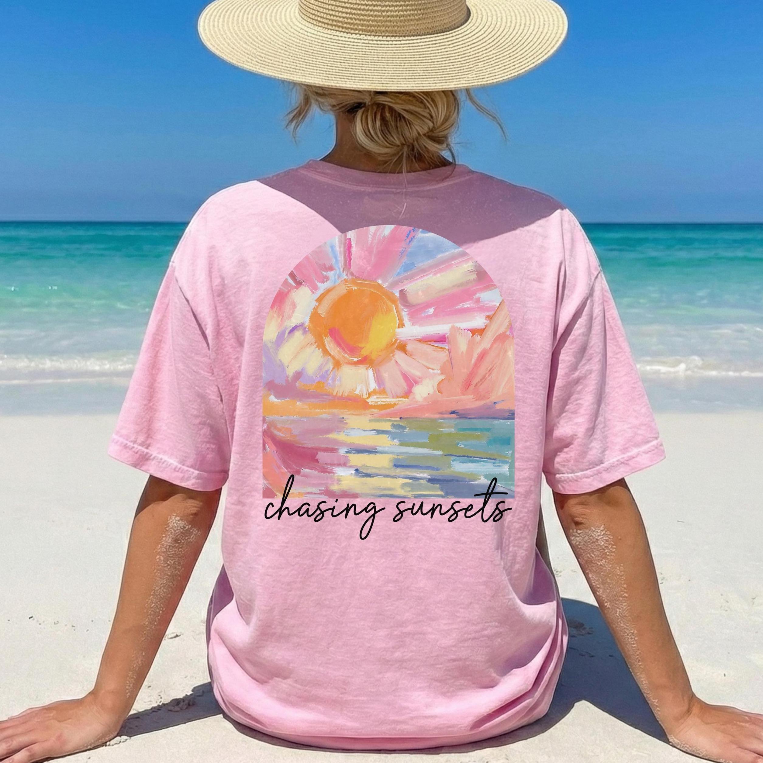 Comfort Colors Chasing Sunsets T-Shirt, Summer Beach Graphic Tee with Boho Vacation Aesthetic Design, Trendy Oversized Casual Outfit, Stylish Sunset Lover Gift Top Perfect for Unisex Fashion, Everyday Appreciation Shirt for Whimsical Summer Lifestyle