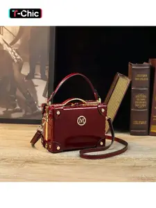 High-end fashion banquet ladies elegant square handbag clip bag glossy patent leather dinner bag Fashionable Evening Bag