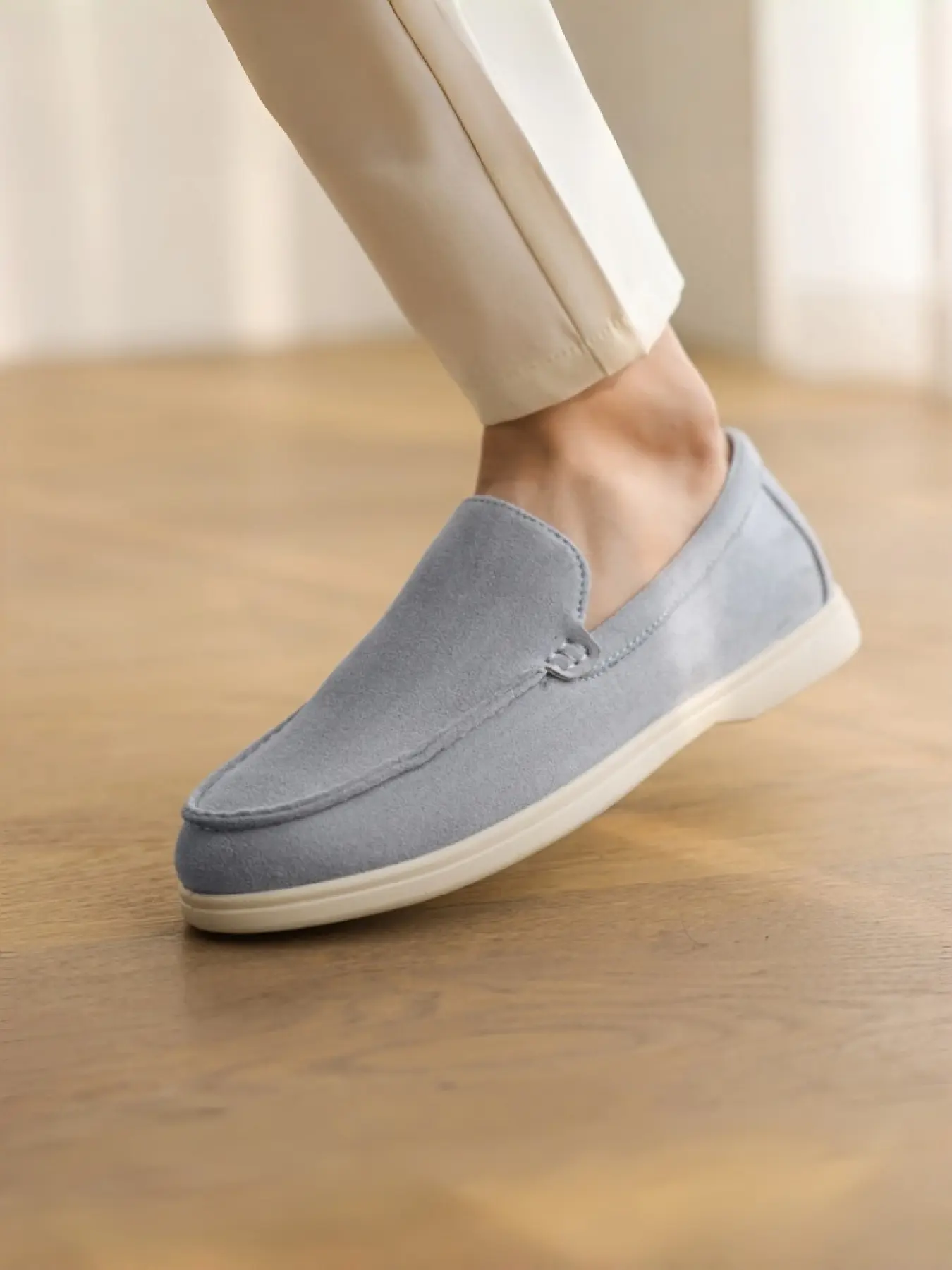 1 Pair Men's Multi-Color Suede Slip-On Flat Loafers, Slip On Fashion, Commute Style, Durable Non-Slip Soft Sole + Fine Suede Upper + Slip-On Design, Ideal for Commute / Casual Outfits / Daily Outings, Scratch-Resistant Walking Shoes