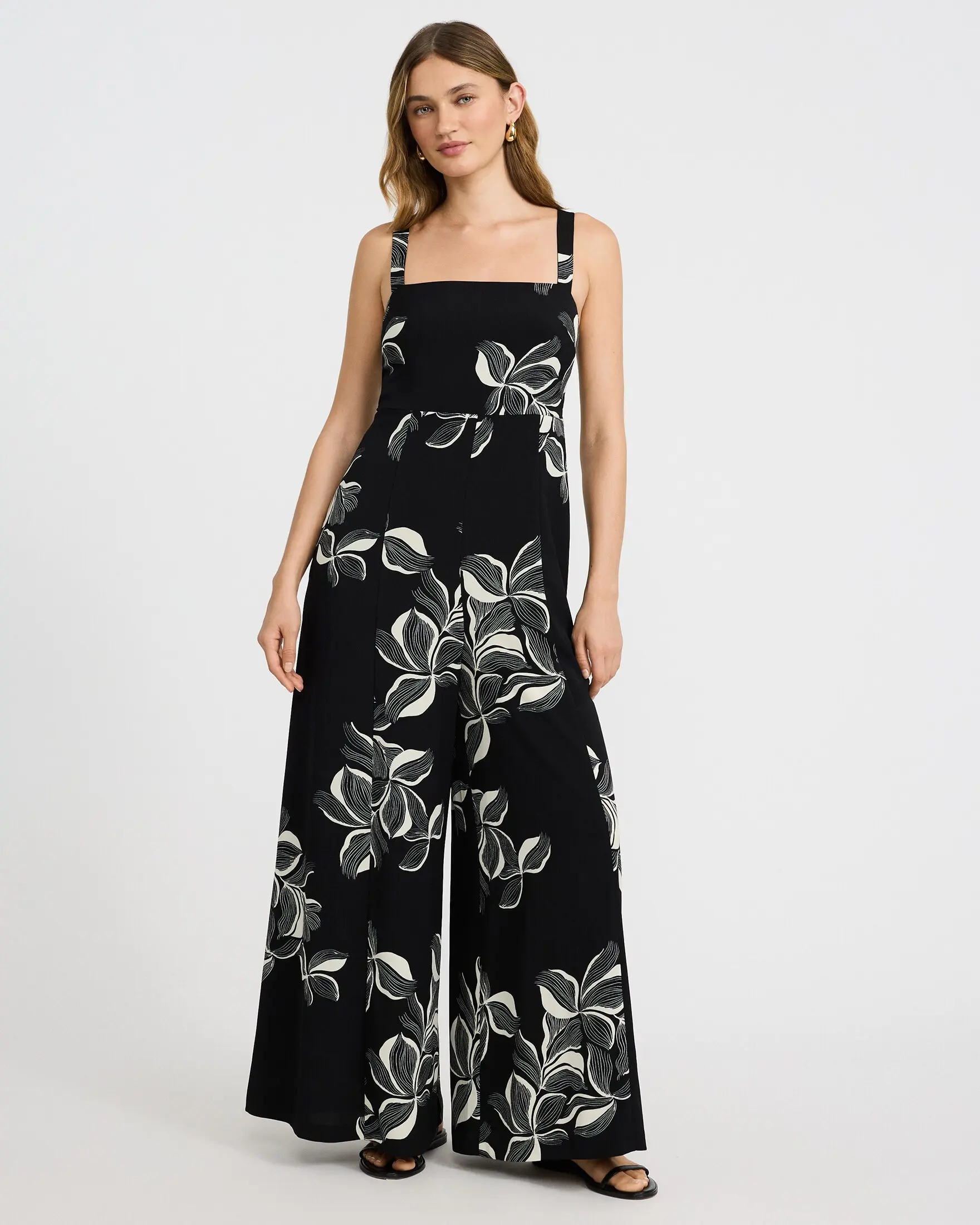 Express Women's Polyester B&W Floral Print Wide Leg Jumpsuit with a Square Neck, Smocked Back and Pockets, B&W Print, Printed Look, Zipper