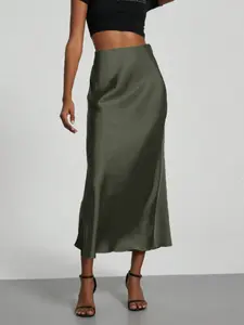 Elegant Women's Dress, Casual Fashion, Comfortable Fit, Stylish Design, Perfect for Daily Wear & Special Occasions, Skirt