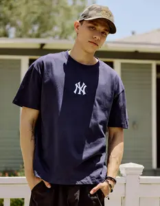 PRO STANDARD New York Yankees Embroidered Mens Tee