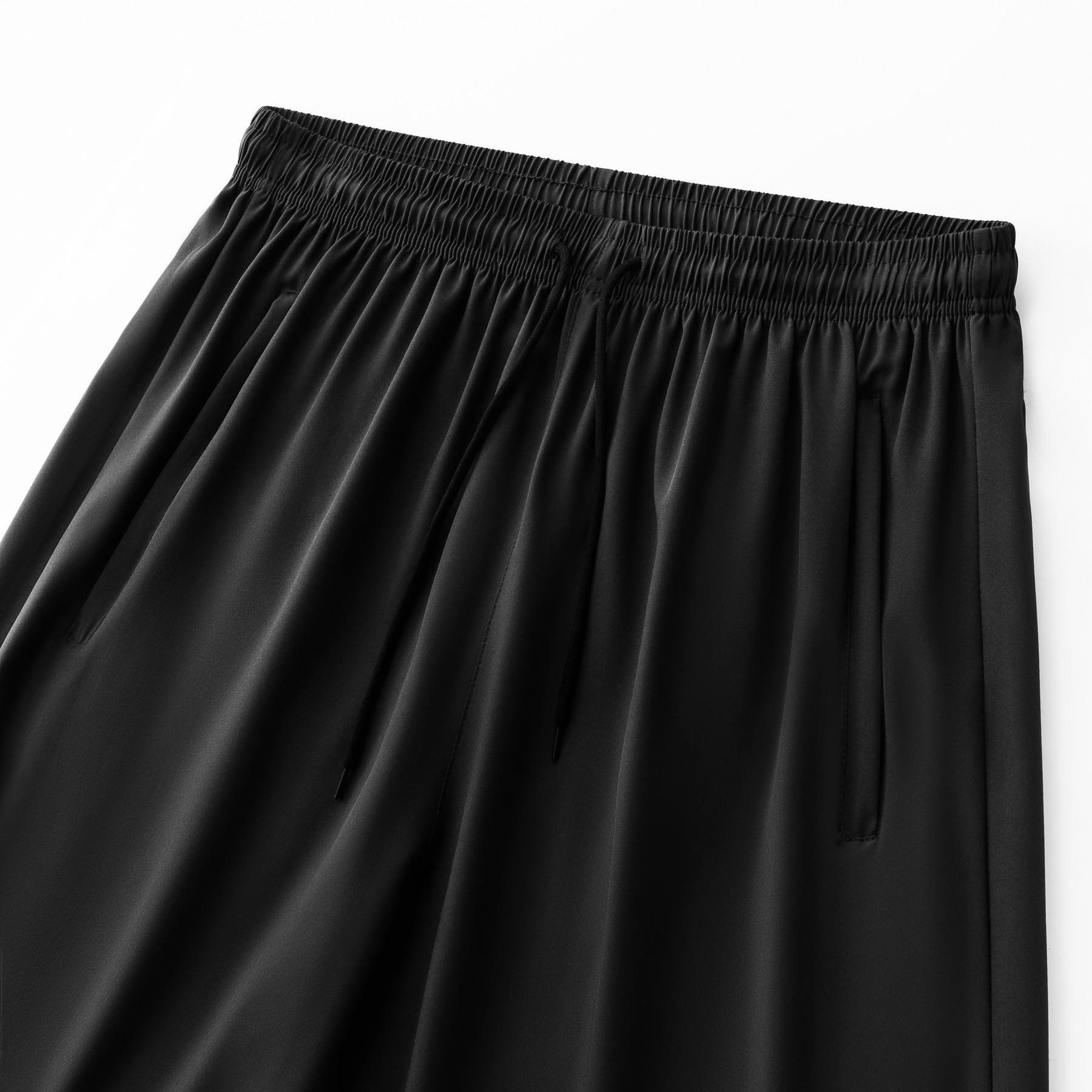 Men’s 3-pack: casual breathable shorts, men’s quick-dry shorts with reflective stripes print. Lightweight and comfortable, skin-friendly fabric. Perfect for summer leisure and various sports activities. Provides a second-skin feel while allowing unrestric