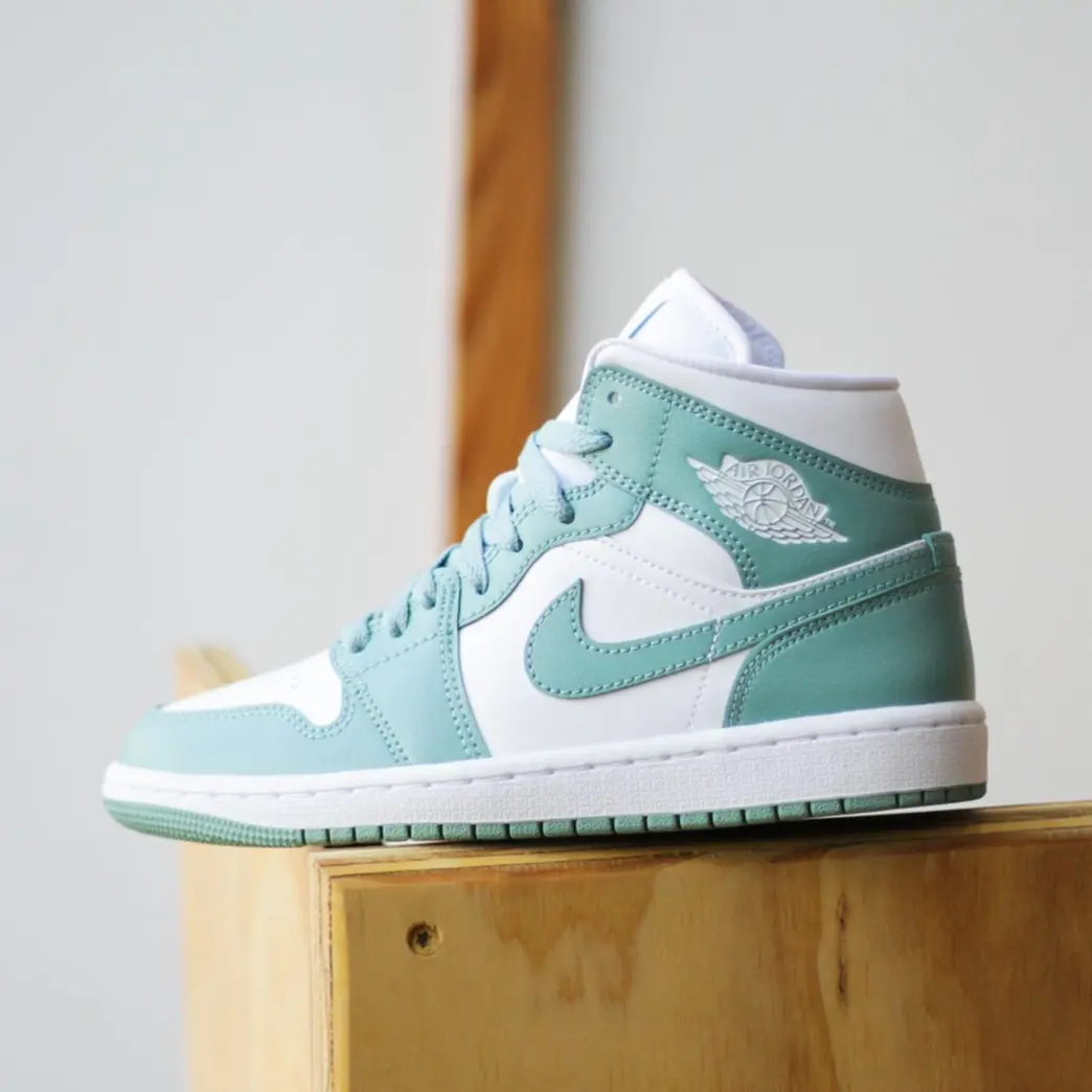 Nike Air Jordan 1 Mid White Cannon BQ6472-138 Women's Fashion Sneaker New