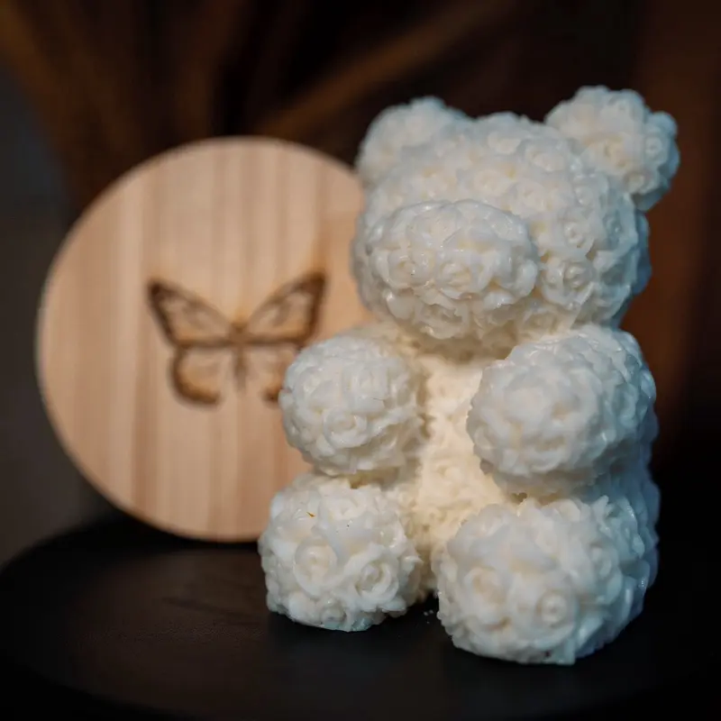 Wax Bear for Home Decor Cozy Bear Statue - Soft White Wax Figure with Butterfly Design and Natural Finish Decoration Nature Ornaments