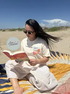 Cool Nurses Read (Crewneck Sweatshirt / T-Shirt)