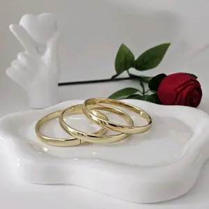 Valdiviajewelry #1215 Elegant set of 3 high-quality 14k gold-plated bracelets