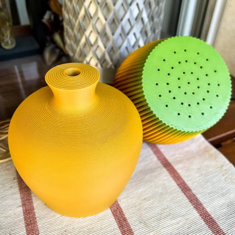 Mini Watering Bell for Indoor Plants - Home Garden Plant Watering Device
