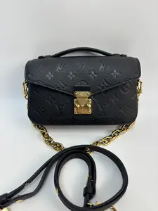 Pre-owned Louis Vuitton leather Messenger Bags east west Pochette Métis Messenger Bag【BF 1U】