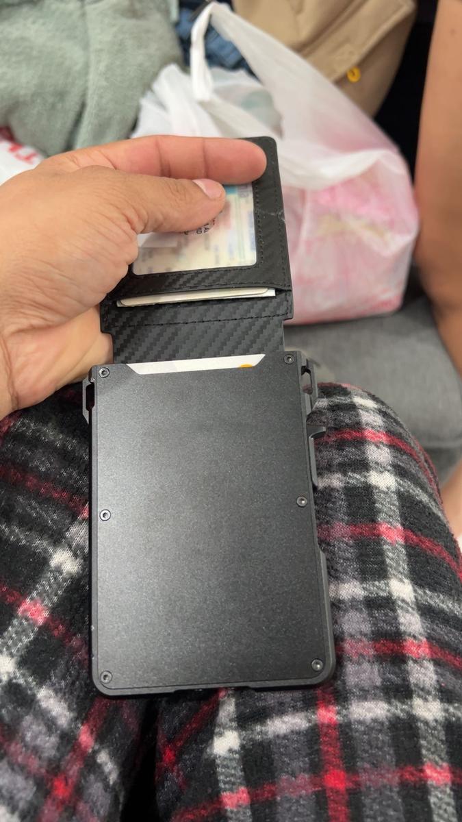 Item: Carbon Fiber 1, small