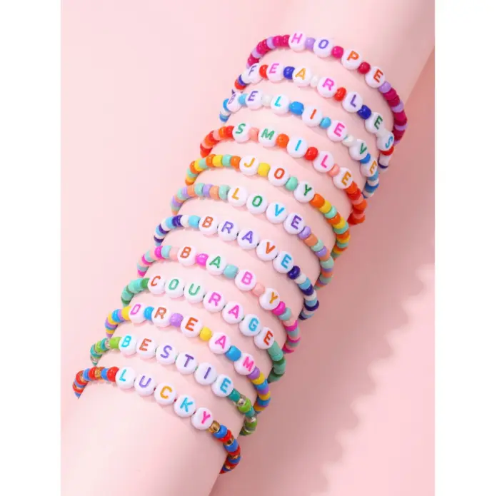 Candy-colored letter beaded bracelets, 12-piece set, trendy accessories, suitable for teenage girls and women for daily wear