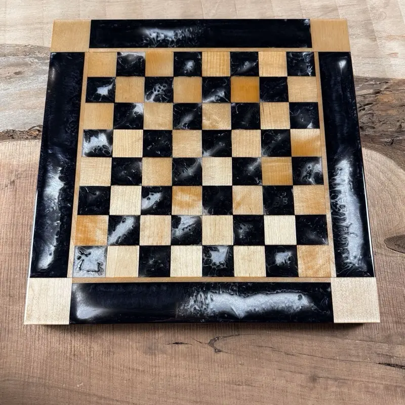 Maple Wood Black Onyx/Pearl White Chess Board (INCLUDES PIECES)