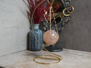 Curved Elegant Sphere Stand - Gold & Silver