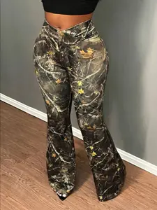 Women's Camo Print Flare Leg Pants, Casual Comfy Trousers for Daily Wear, Ladies Bottoms for Summer, Camouflage Pants