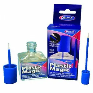 Plastic Magic Plastic Model Cement by Deluxe Materials DLMAD77 40ml