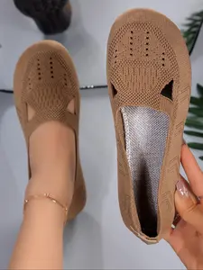 Women's Flyknit Slip-On Shoes, Round Toe Breathable Anti-Slip Soft Comfort Casual Footwear, Large Size Solid Color, Casual Fashion Shoes